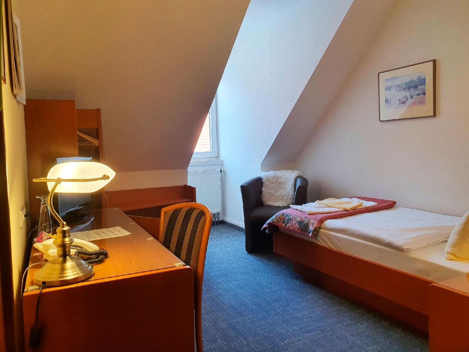 Hotel Peenebruecke Wolgast Exterior photo